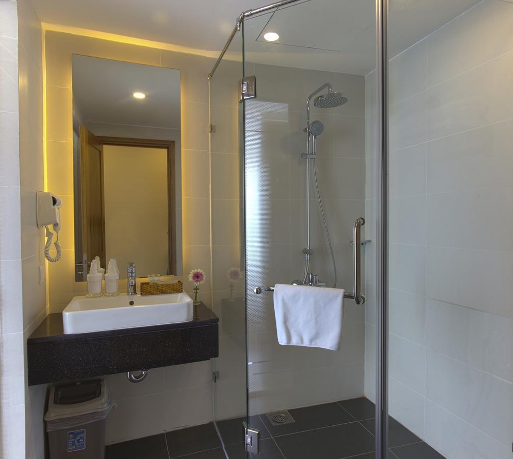 Luxury Holiday Nha Trang Extérieur photo